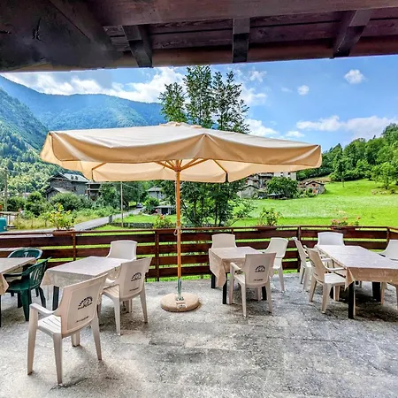 Ristorante Sasso Remenno מלון
